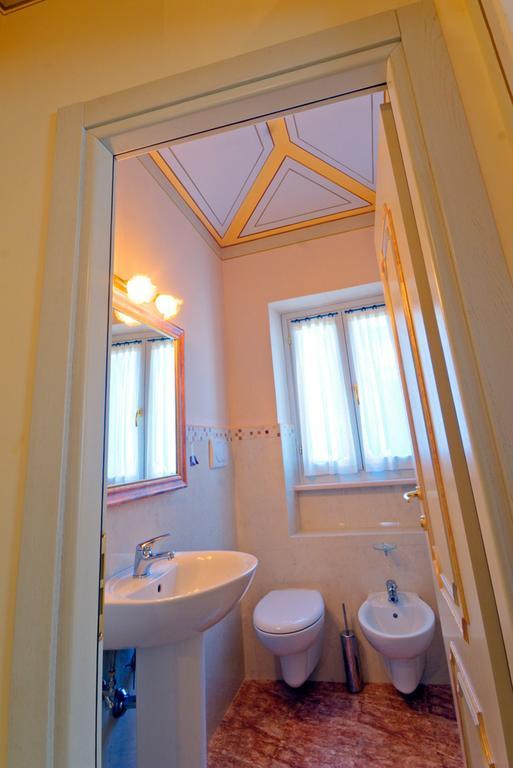 Bed and Breakfast Il Vicolo Relais Sirolo Habitación foto